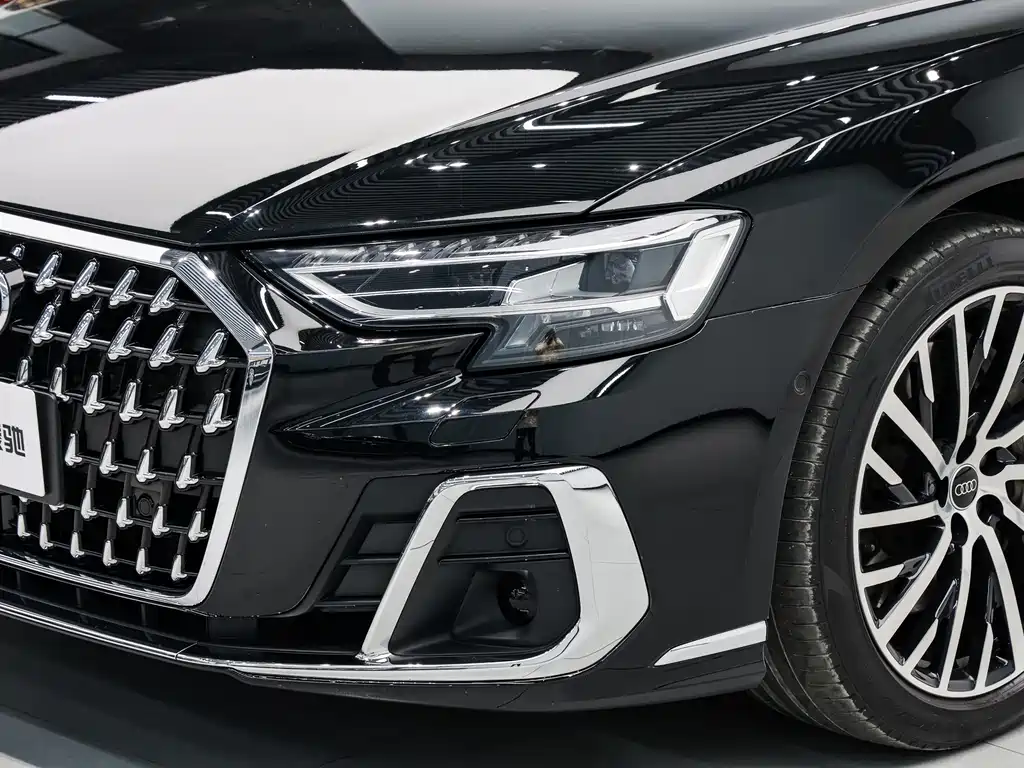 Audi A8 2024 model A8L 55 TFSI quattro flagship edition