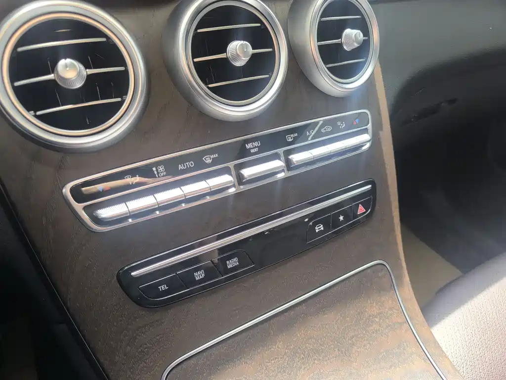 Mercedes-Benz GLC 2021 GLC 260 L 4MATIC Luxury Edition