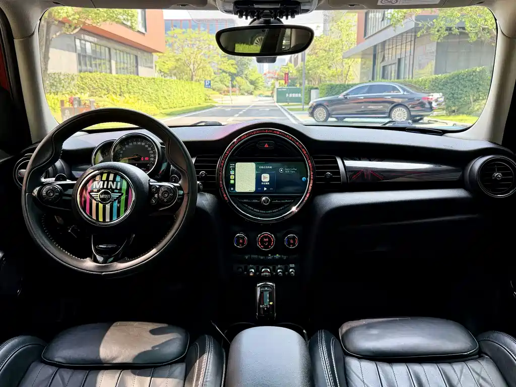 Mini 2018 Artisan 2.0T Cooper S 5-Door Edition