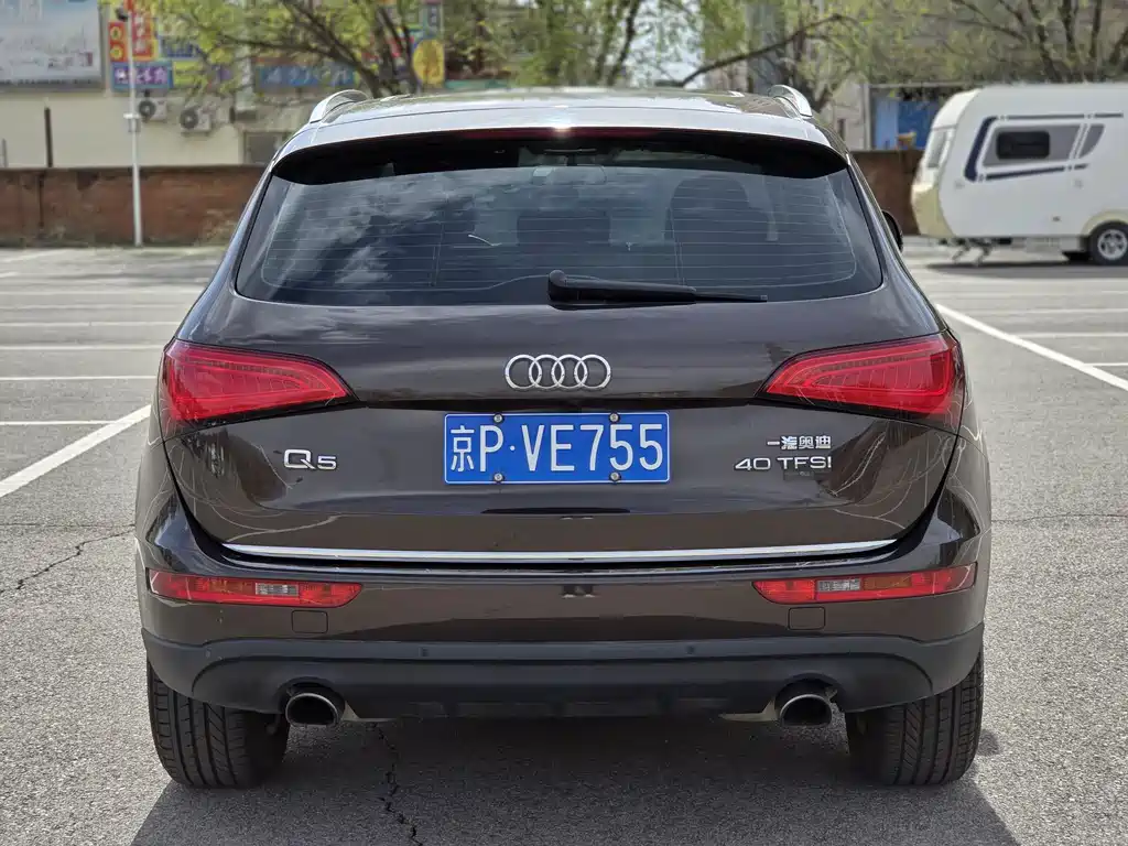 Audi Q5 2016 model 40 TFSI进取型