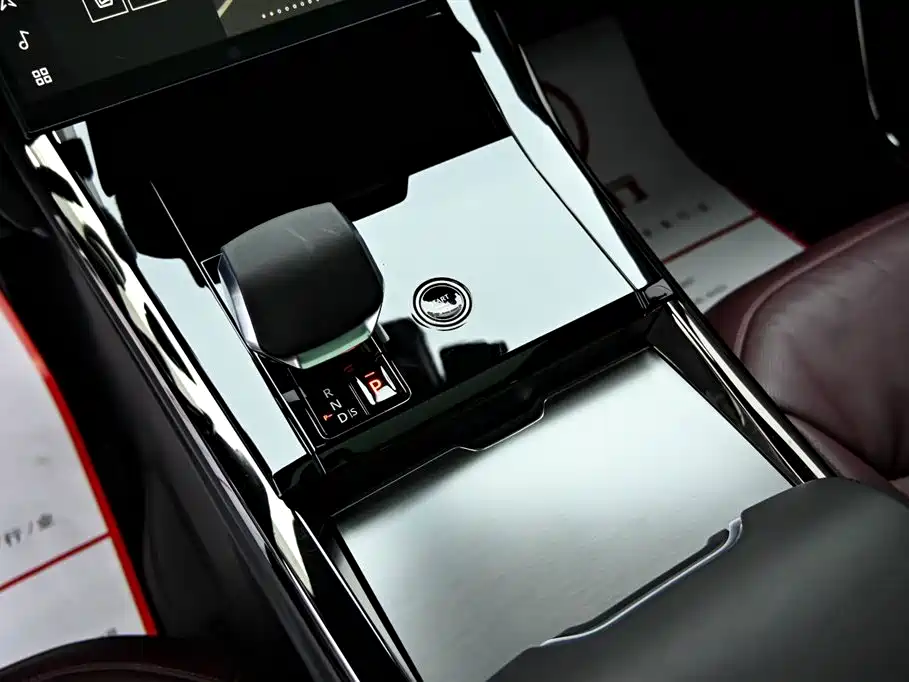 Range Rover Sport 2025 Edition 400PS Stealth Special Edition