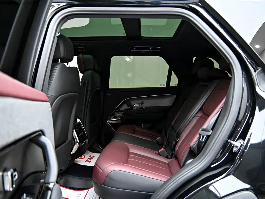 Range Rover Sport 2025 Edition 400PS Stealth Special Edition