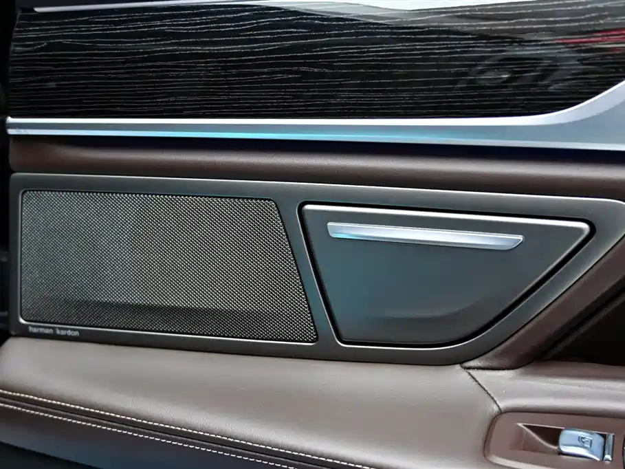 BMW 7 Series 2019 Model Facelift 730Li M Sport Package