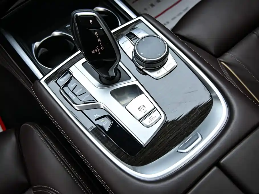 BMW 7 Series 2021 730Li Luxury Package