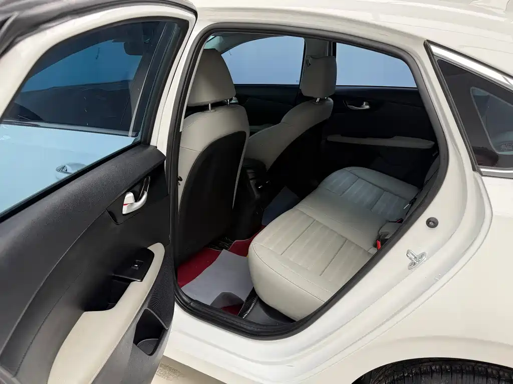 Kia K3 2023 1.5L CVT Luxury Edition