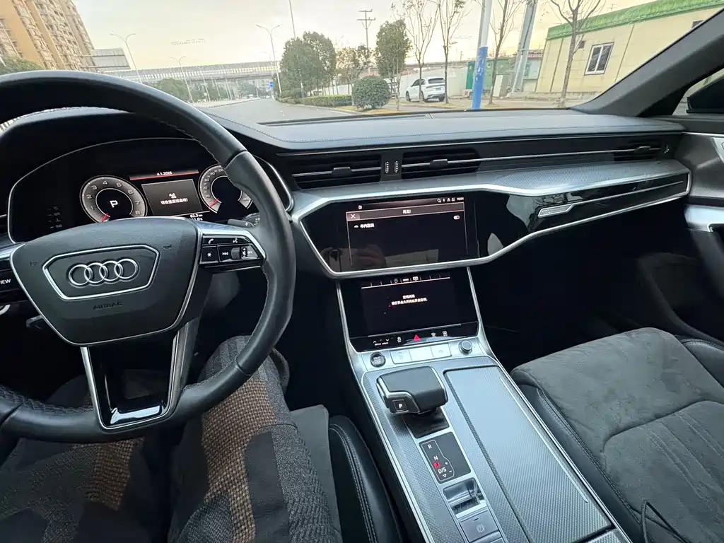 Audi A6L 2024 model 45 TFSI Premium Dynamic Edition