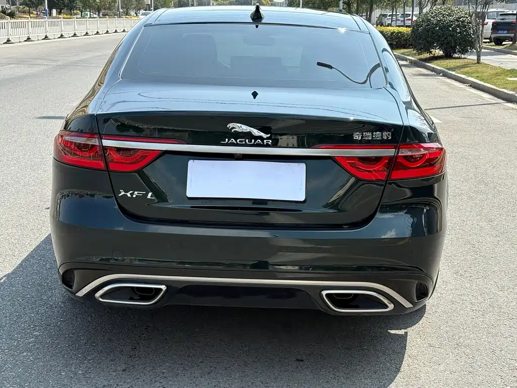 Jaguar XFL 2023 model XFL 2.0T P250 Two-Wheel Drive Elite Sports Edition
