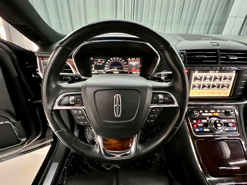 Lincoln Continental 2018 2.0T Two-Wheel Drive尊享版