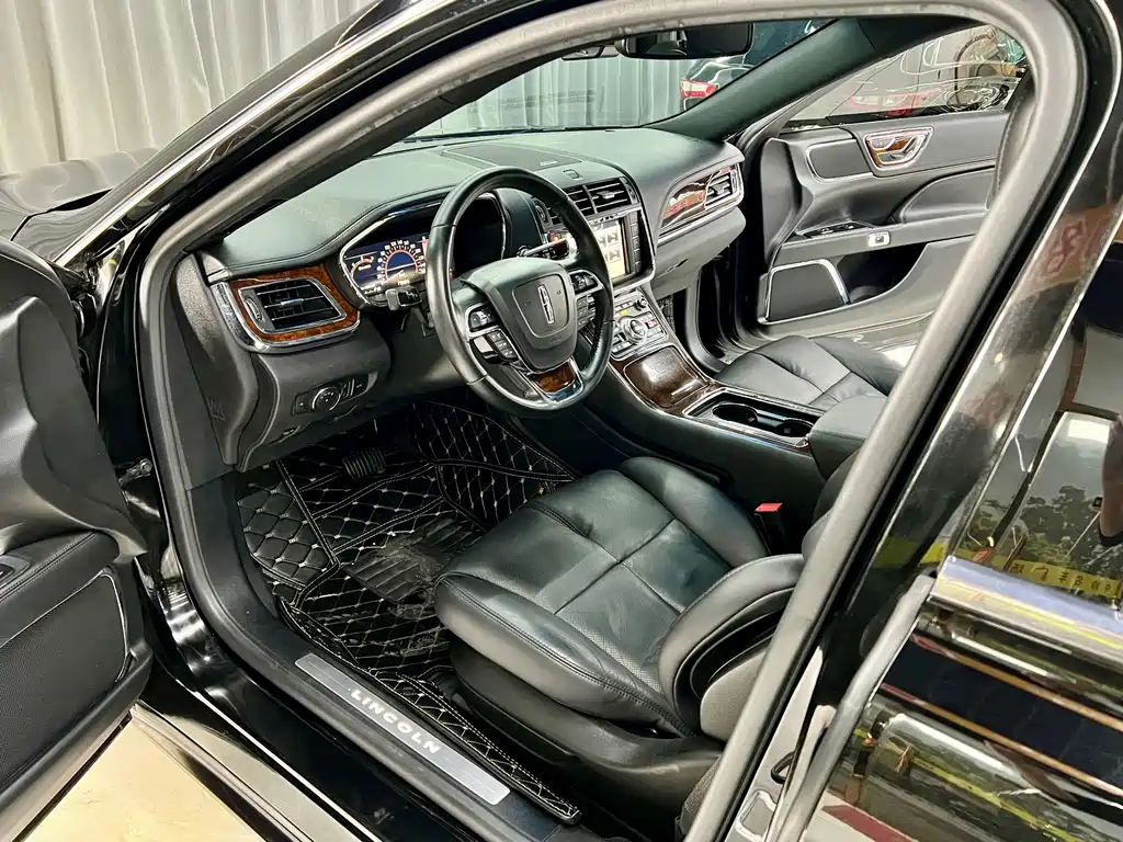 Lincoln Continental 2018 2.0T Two-Wheel Drive尊享版