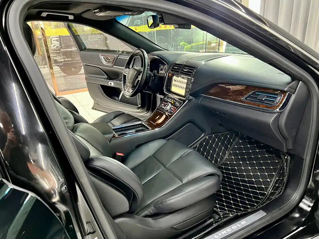 Lincoln Continental 2018 2.0T Two-Wheel Drive尊享版