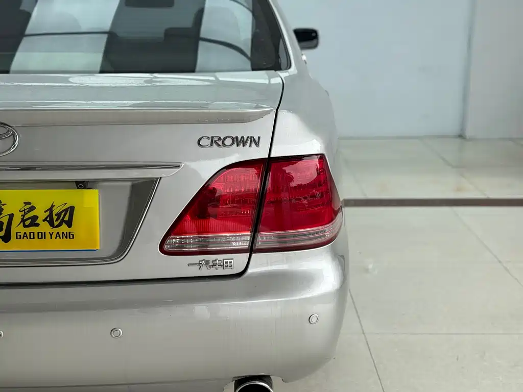 Crown 2007 2.5L Royal Special Edition