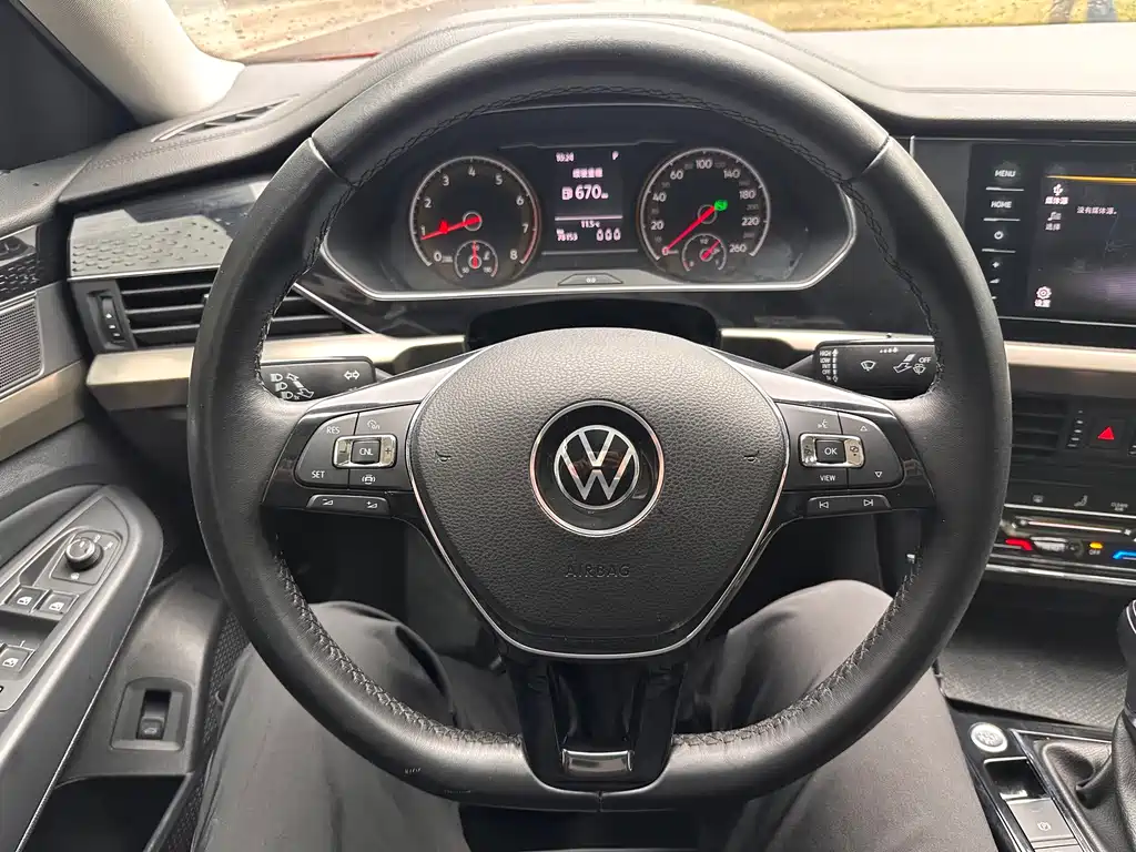 Passat 2021 330 TSI Luxury Edition