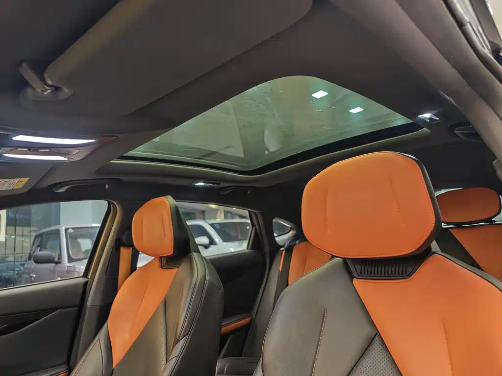 Changan UNI-V 2022 Model 1.5T Smart Navigation Edition