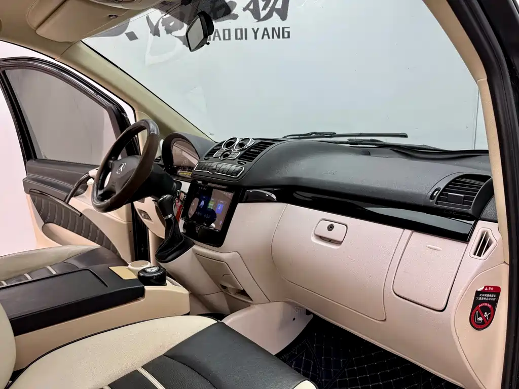 Volkswagen Viloran 2015 3.0L Elite Edition
