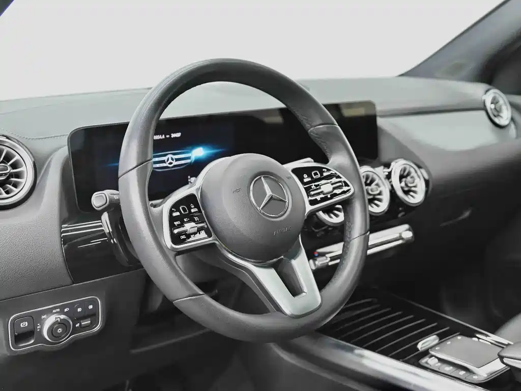 Mercedes-Benz GLA 2023 GLA 220