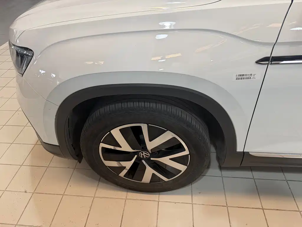 Tayron 2023 300TSI Two-Wheel Drive Luxury Plus Advanced Edition
