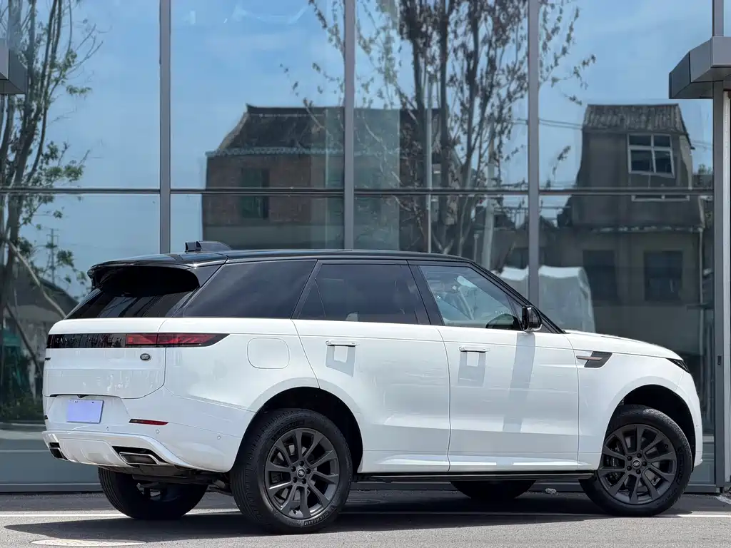 Range Rover Sport 2023 400PS Dynamic SE