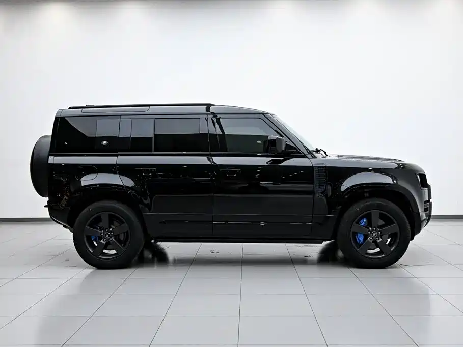 Land Rover Defender 2024 110 3.0T P400 X-DYNAMIC HSE