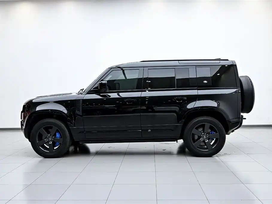Land Rover Defender 2024 110 3.0T P400 X-DYNAMIC HSE