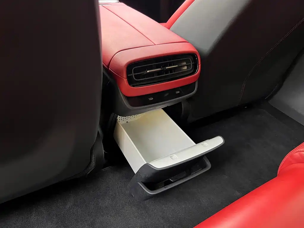 Xiaomi SU7 2024 Edition Rear-wheel Drive Long-range Intelligent Driving Version