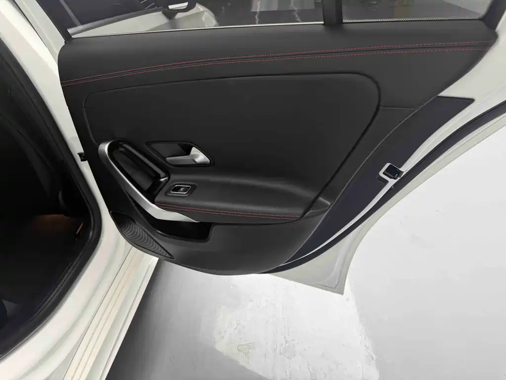 Mercedes-Benz A-Class 2024 Facelift A 200 L Fashion Edition