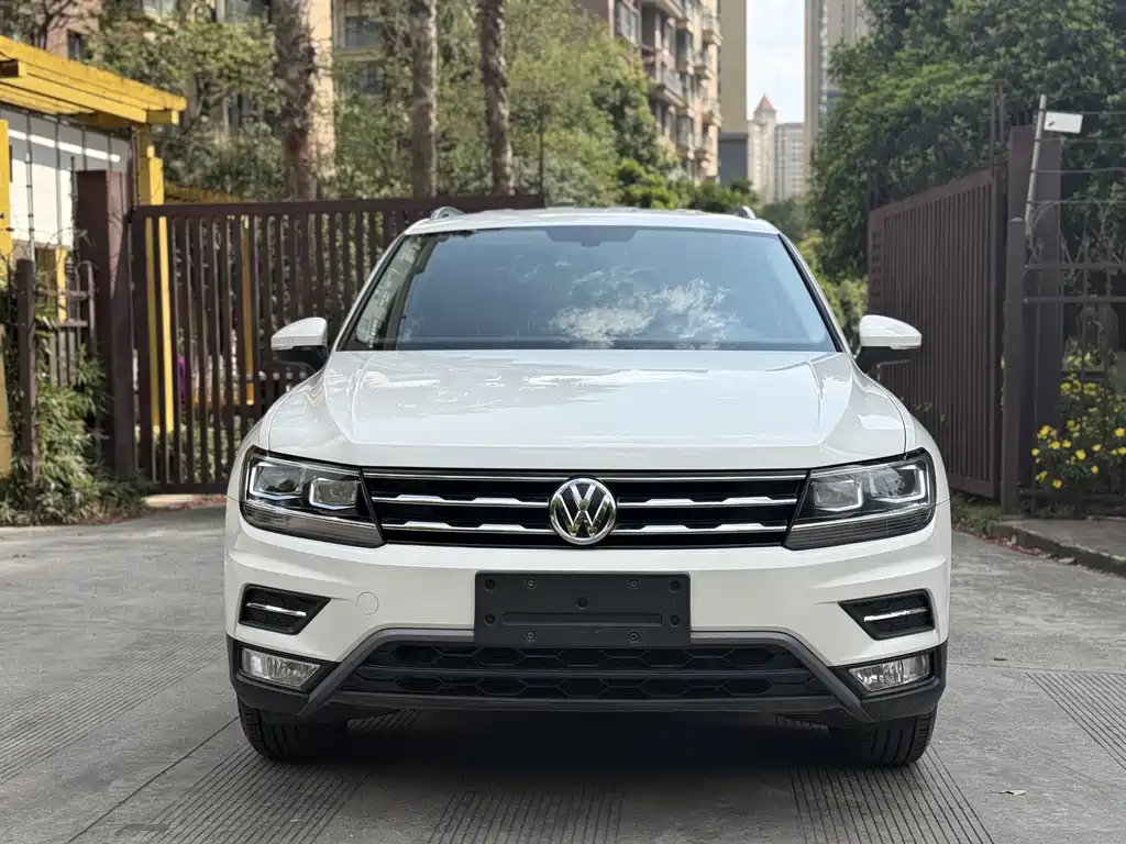 Tiguan L 2018 330 TSI Automatic Two-wheel Drive Comfort Edition