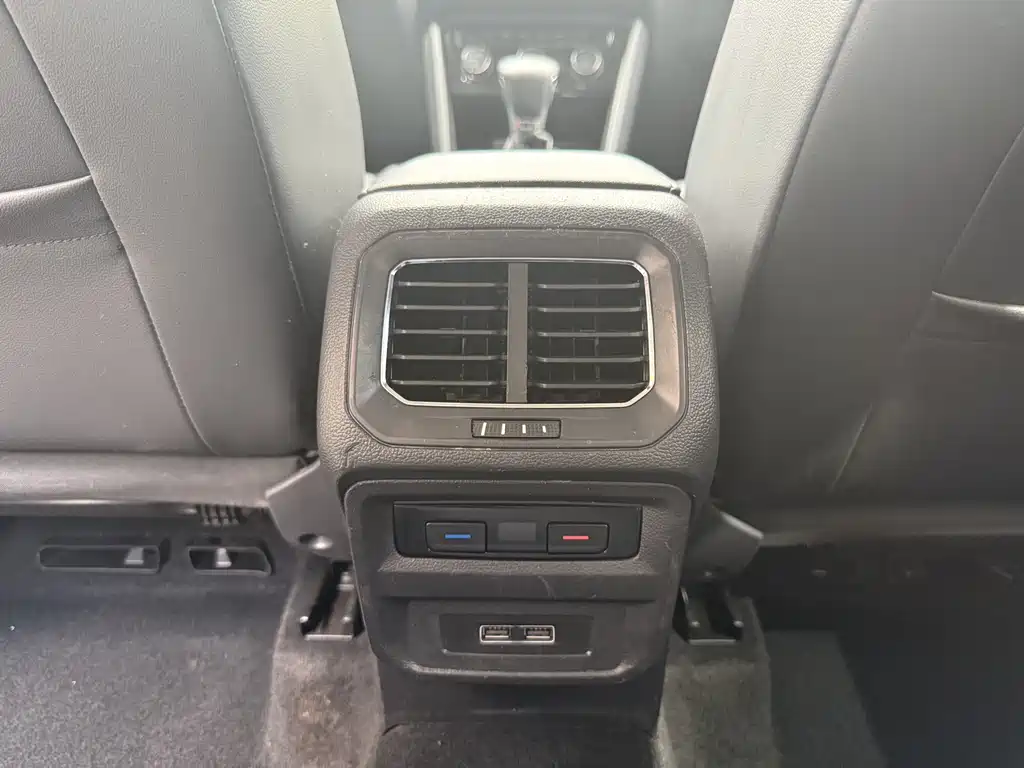Tiguan L 2018 330 TSI Automatic Two-wheel Drive Comfort Edition