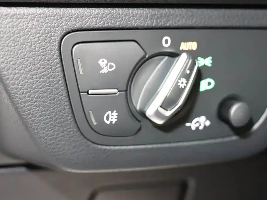 Audi Q5L 2023 40T Premium Dynamic Edition