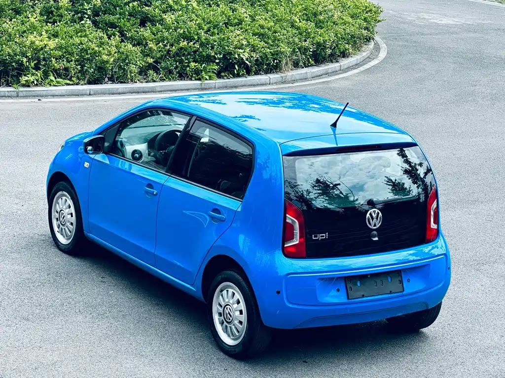 Volkswagen Up! 2015 model 1.0L move up!