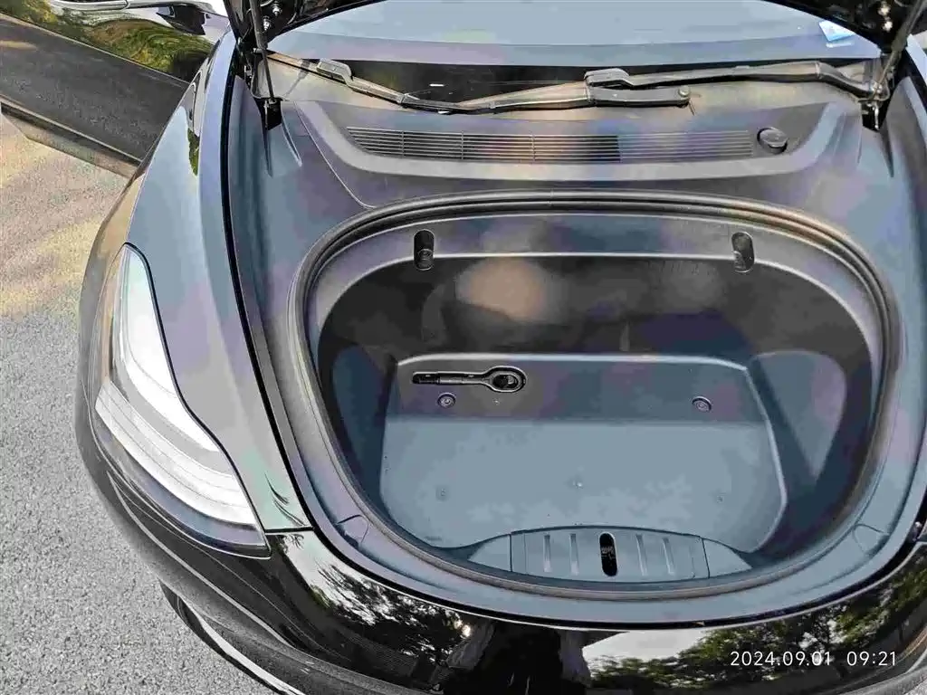 Model 3 Long Range Rear-Wheel Drive 2020款