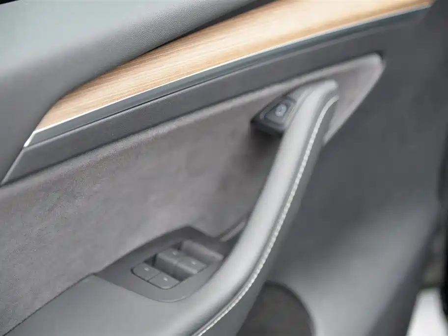 Model Y 2021 Long Range All-Wheel Drive Edition