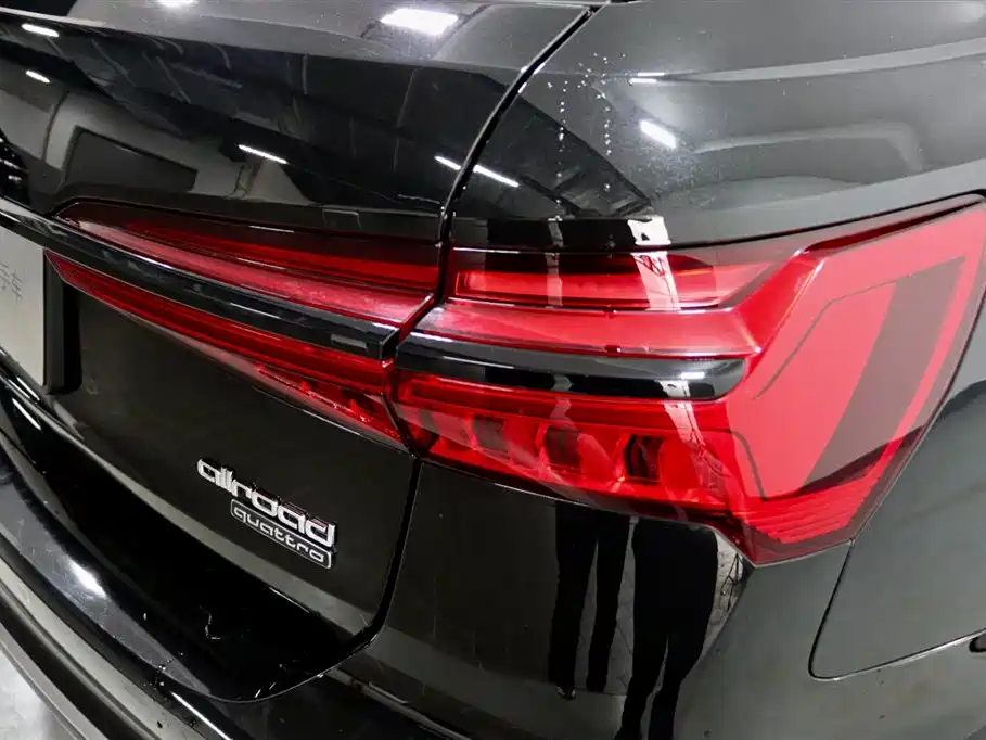 Audi A6 Import 2022 allroad quattro Explorer 55 TFSI Premium Off-road Edition