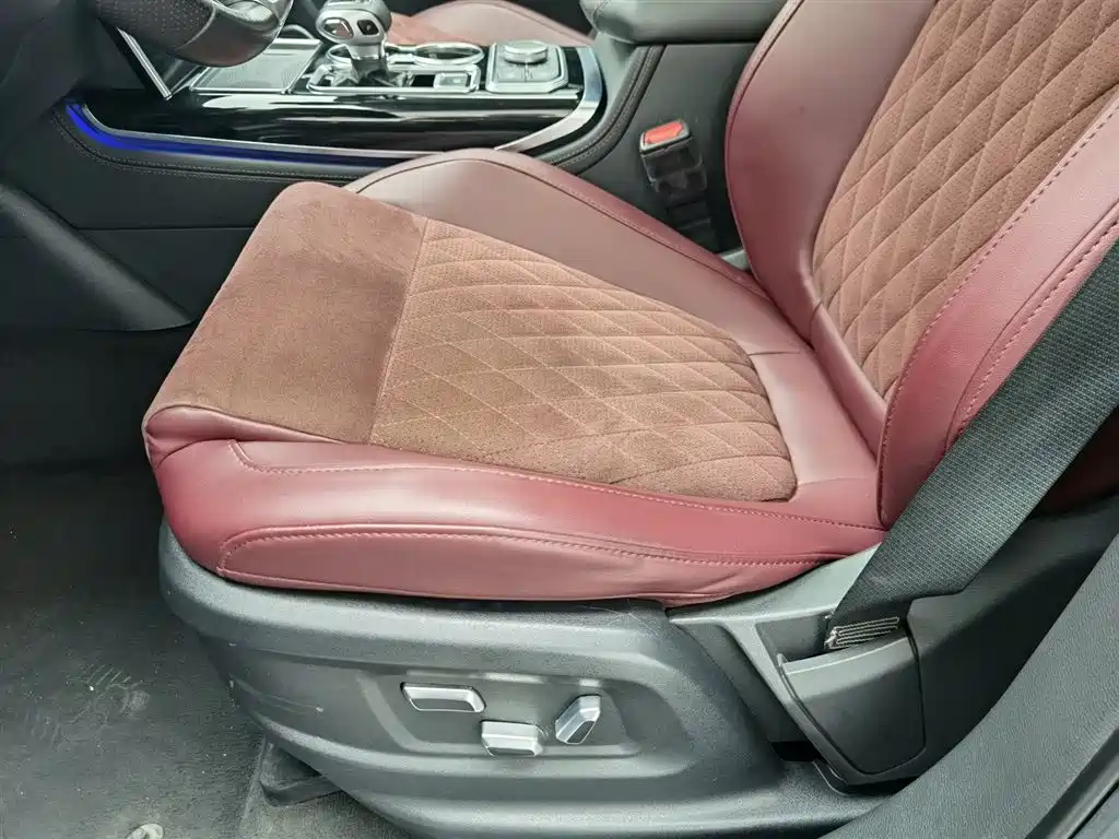 红旗HS7 2022 3.0T Automatic 4x4 Smart Link Flag Enjoy Edition 5-seat