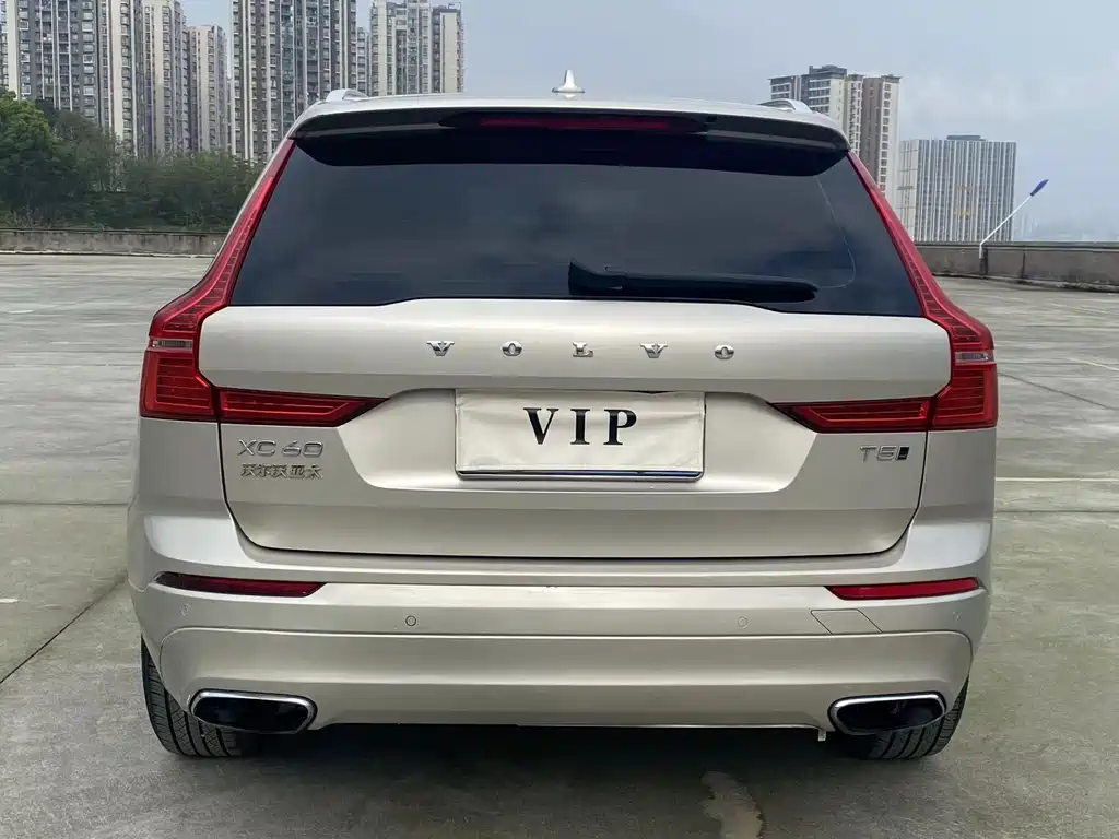 Volvo XC60 2019 T5 AWD Momentum Edition Euro VI