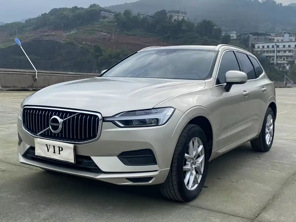 Volvo XC60 2019 T5 AWD Momentum Edition Euro VI