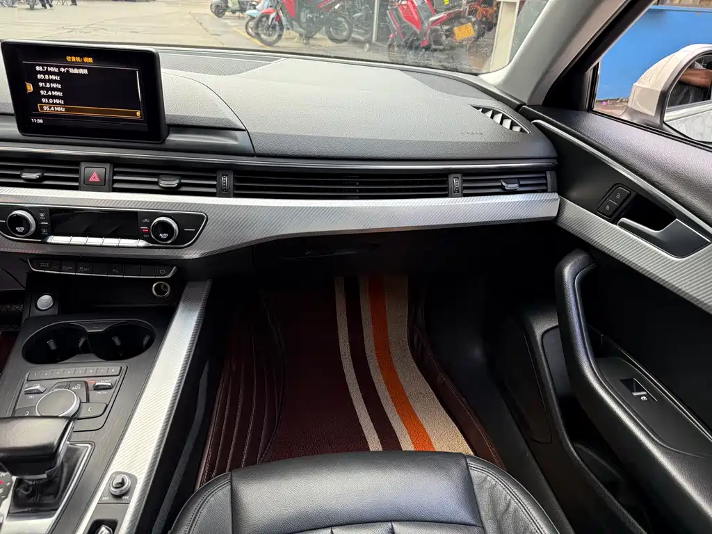 Audi A4L 2017 40 TFSI Style Edition