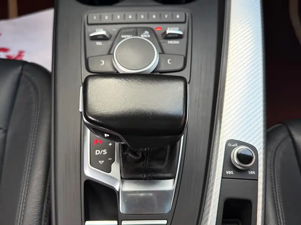 Audi A4L 2017 40 TFSI Style Edition