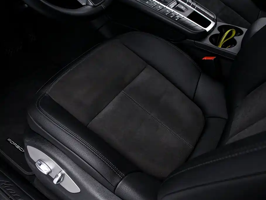 Macan 2021 2.0T
