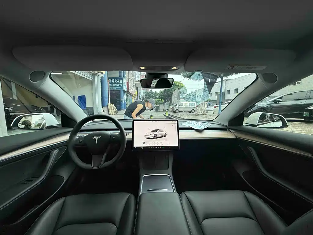 Model 3 Rear-Wheel Drive 2022