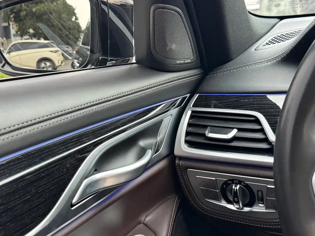 BMW 7 Series 2019 Model Facelift 730Li M Sport Package
