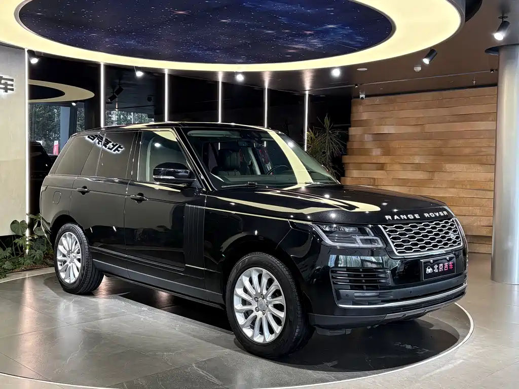 Range Rover 2022 3.0 L6 360PS Classic Edition