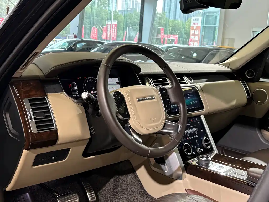 Range Rover 2022 3.0 L6 360PS Classic Edition