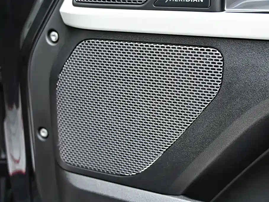 Land Rover Defender 2024 110 3.0T P400 X-DYNAMIC HSE
