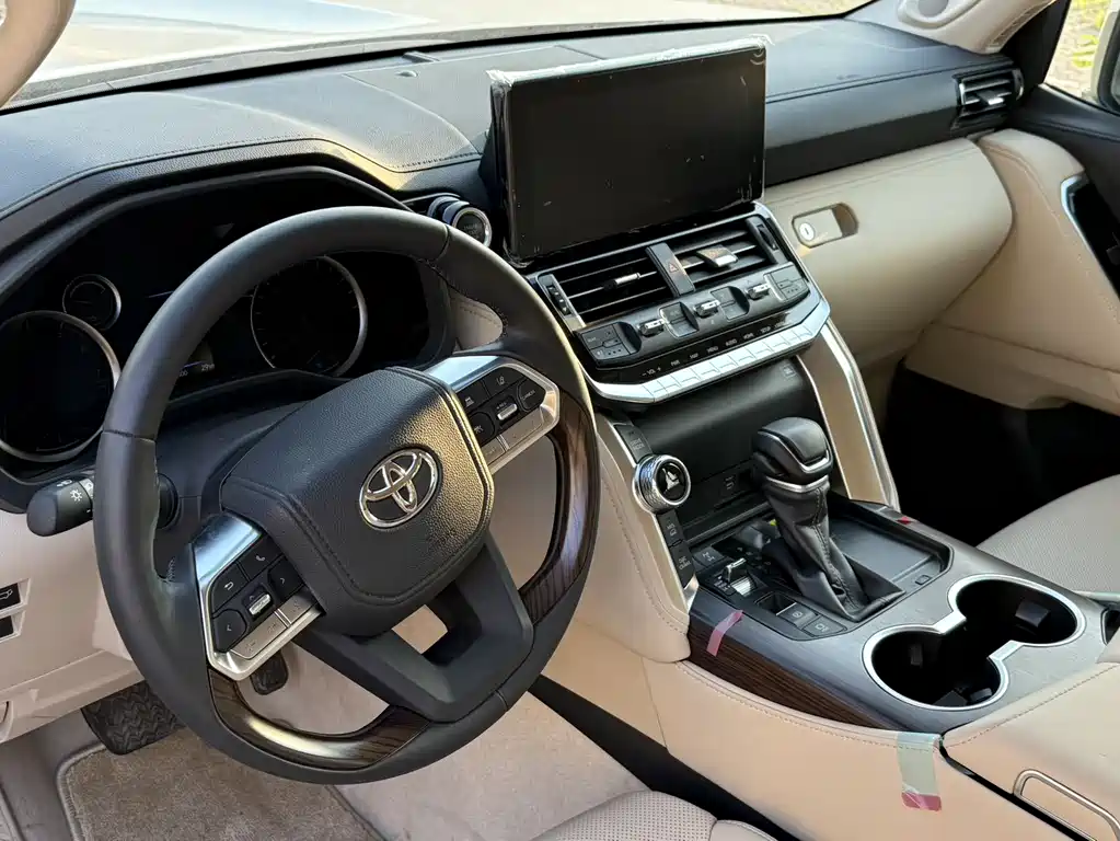 Land Cruiser (Import) 2025 Model 3.3T Diesel Edition