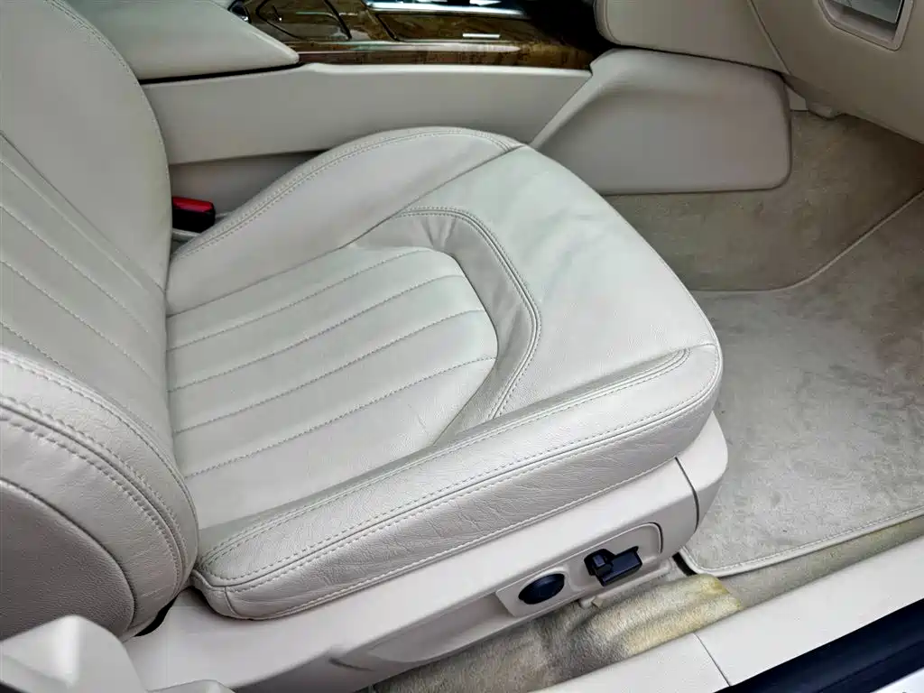 President 2013 3.8T Standard Model
