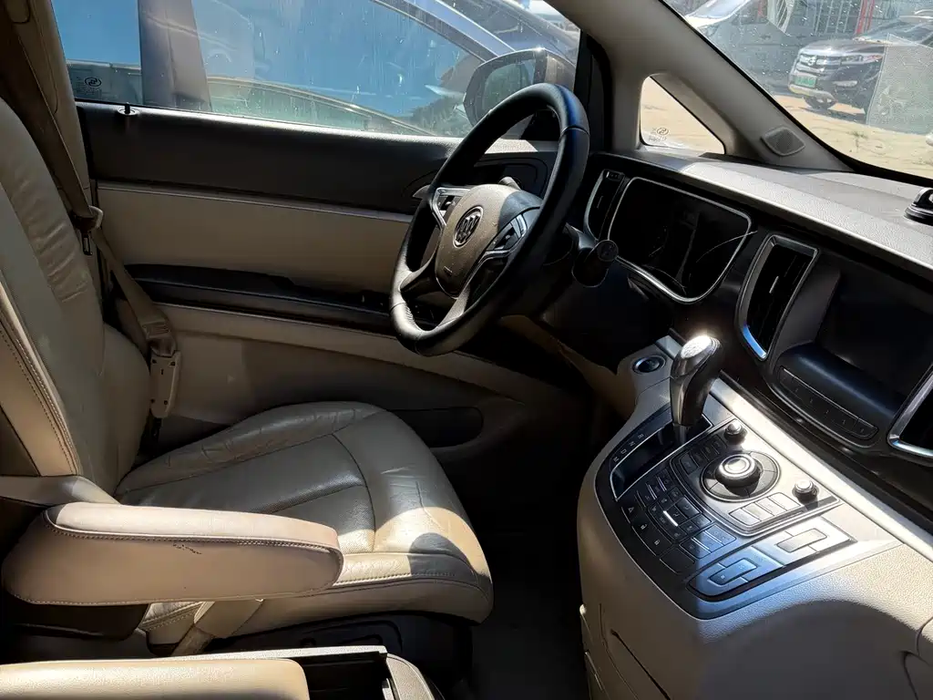 Buick GL8 2013 3.0L XT Luxury Business Flagship Edition