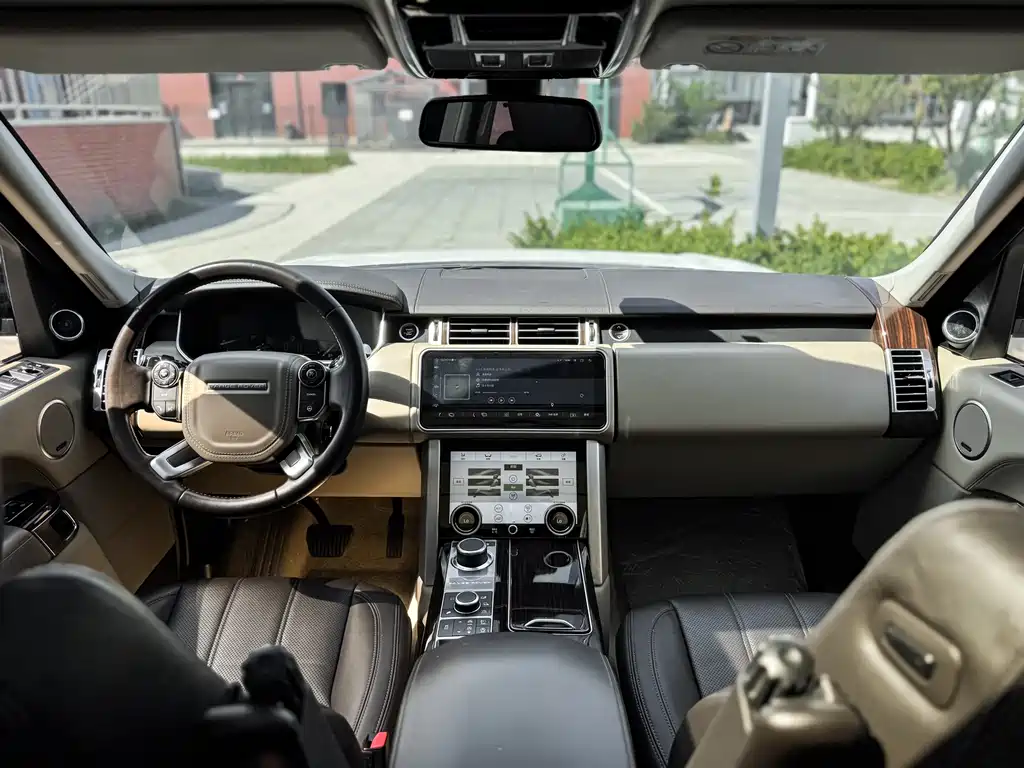 Range Rover 2016 3.0 SC V6 Vogue Extended Edition