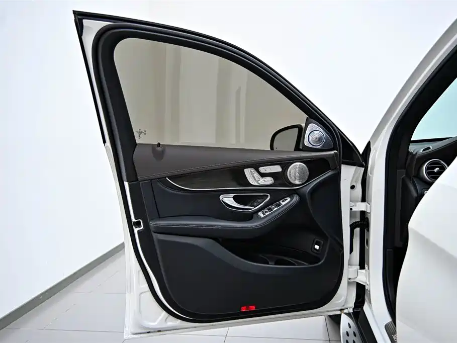 Mercedes-Benz GLC 2019 Facelift 260 L 4MATIC Luxury Edition