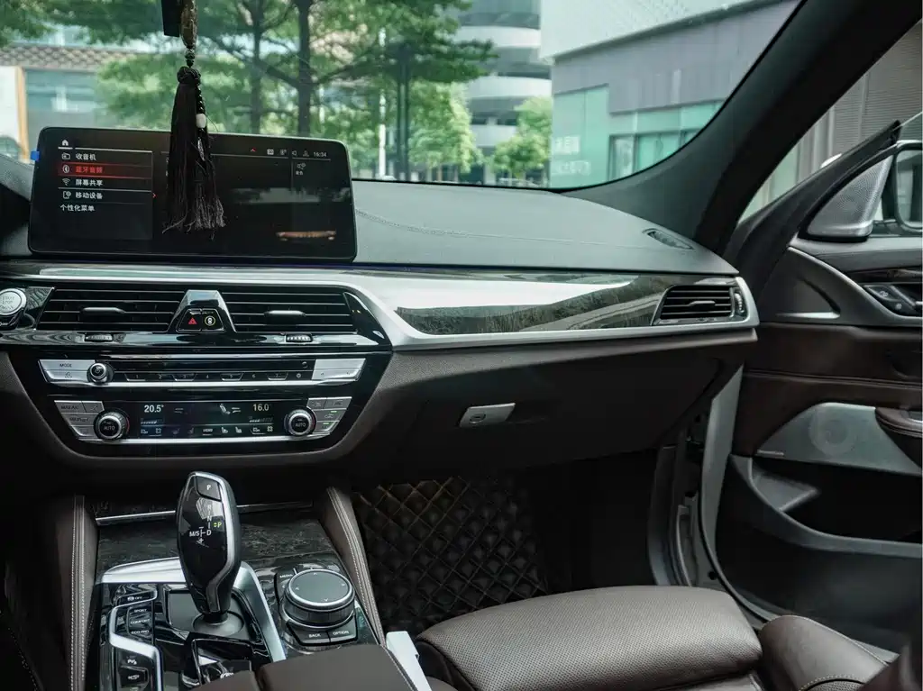 BMW 6 Series GT 2021 630i M Sport Grand Tourer Edition
