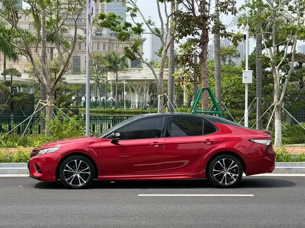 Camry 2018 2.5S Fengshang Edition